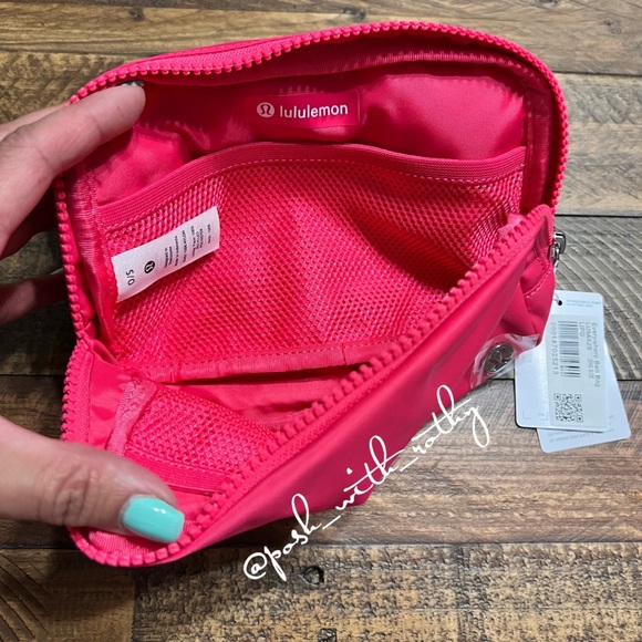 🍋Lululemon Everywhere Belt Bag, NWT - Picture 8 of 10